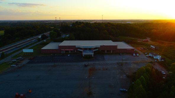 Lemmons : 138 Webber Rd, Gaffney, SC 29341